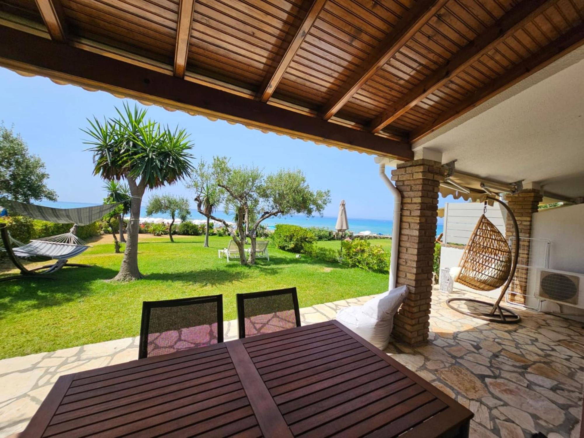 Glyfada Beachfront Apartment A3G Zewnętrze zdjęcie