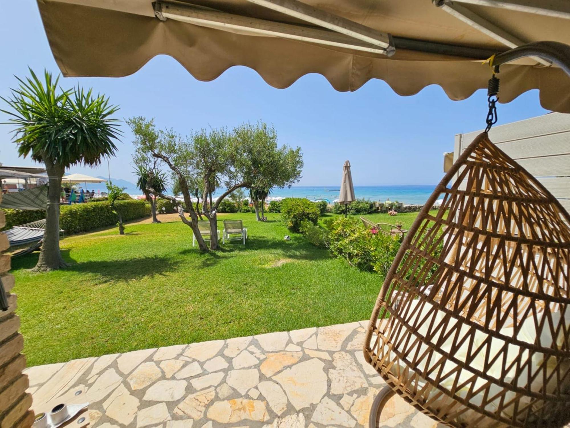 Glyfada Beachfront Apartment A3G Zewnętrze zdjęcie