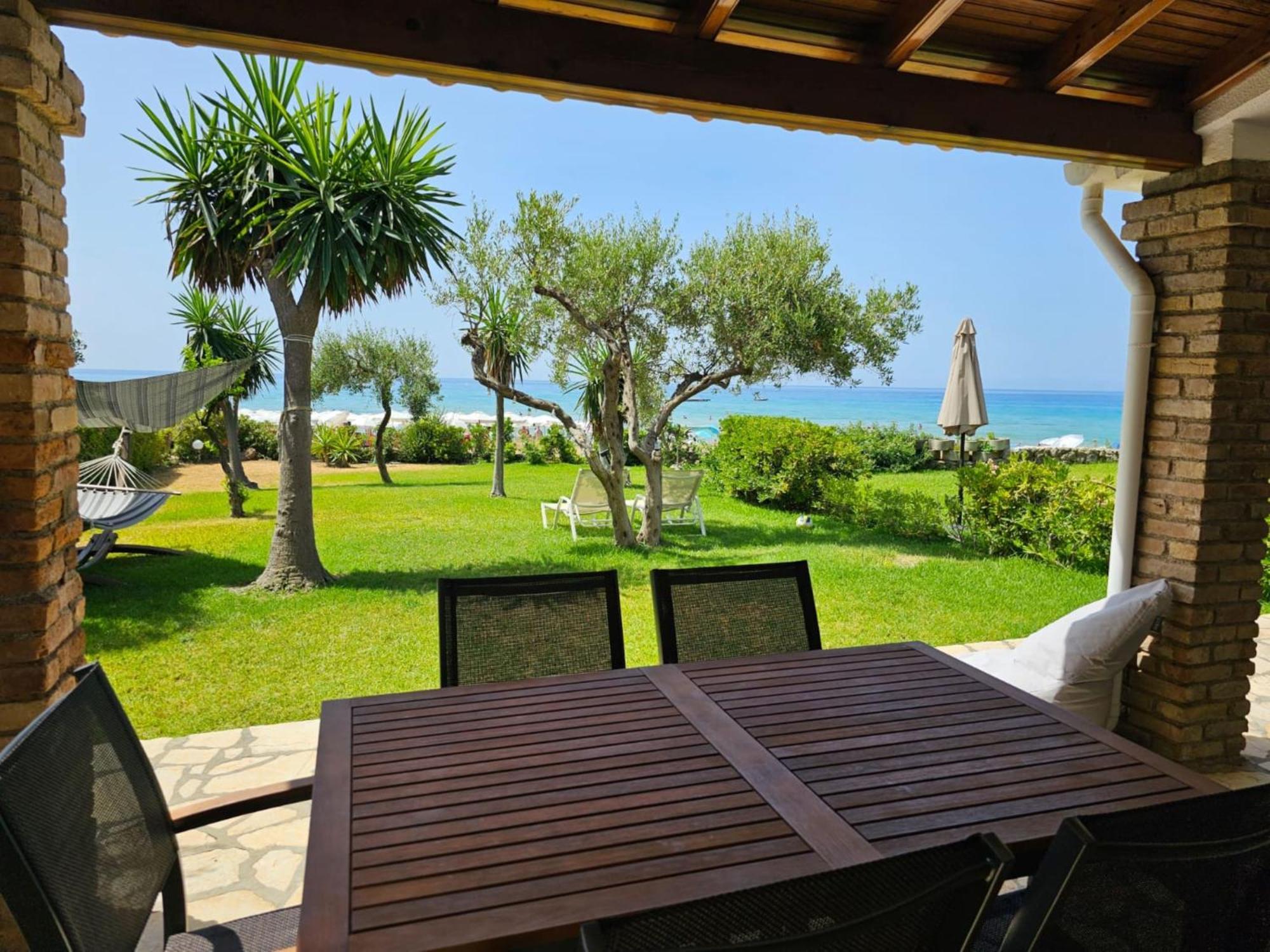 Glyfada Beachfront Apartment A3G Zewnętrze zdjęcie