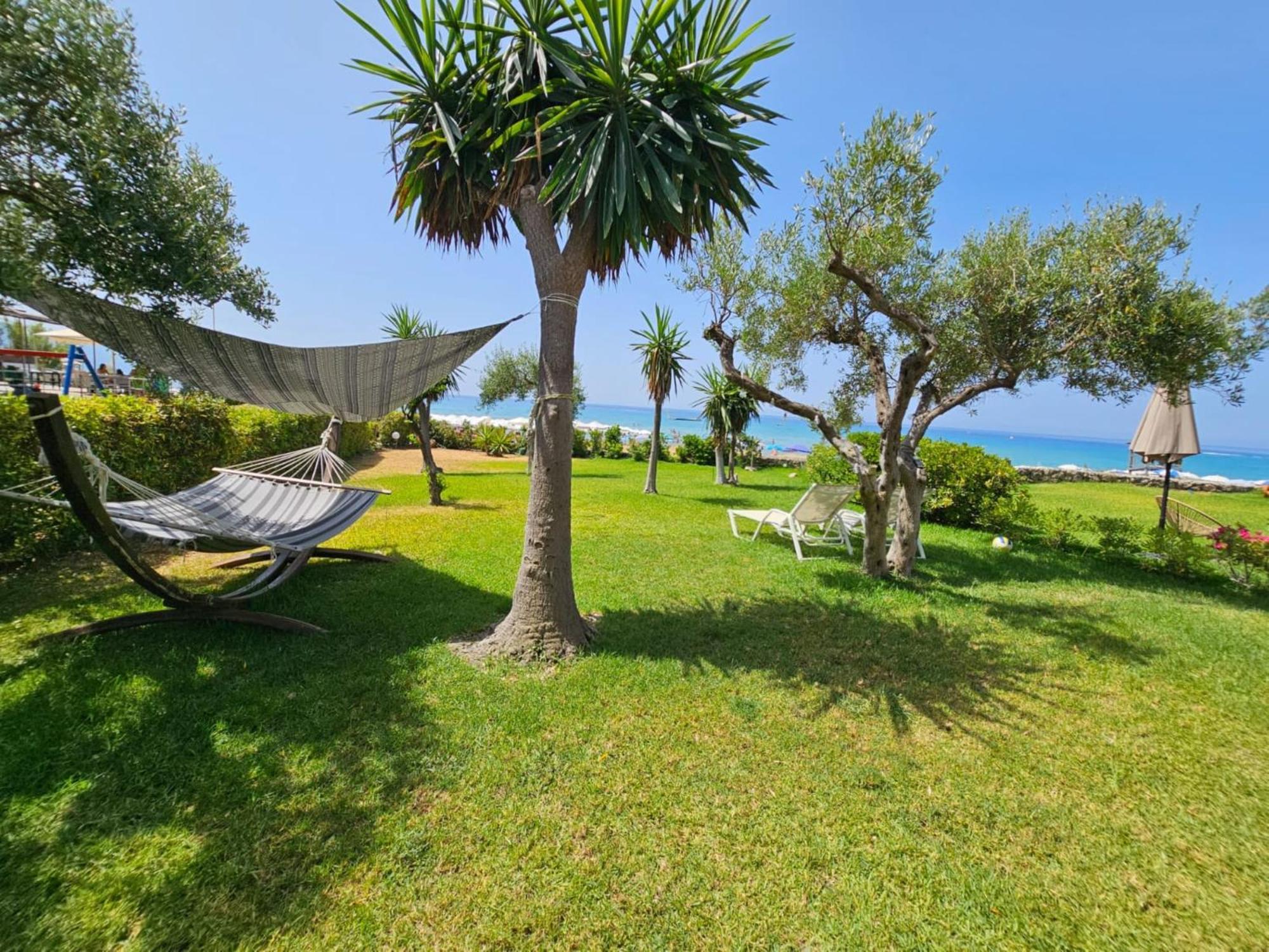 Glyfada Beachfront Apartment A3G Zewnętrze zdjęcie