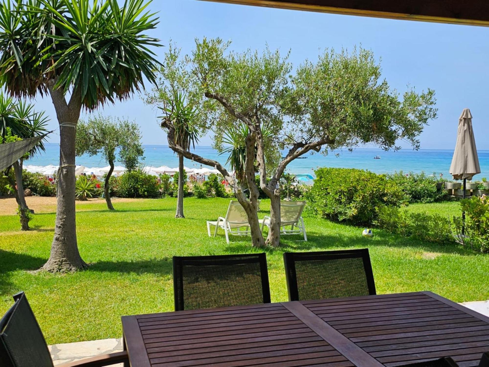 Glyfada Beachfront Apartment A3G Zewnętrze zdjęcie